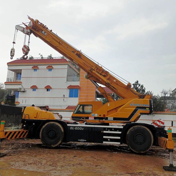 Cho thuê xe cẩu tự hành Kato 50 tấn phục vụ công trình Cho thuê xe cẩu tự hành Kato 50 tấn phục vụ công trình