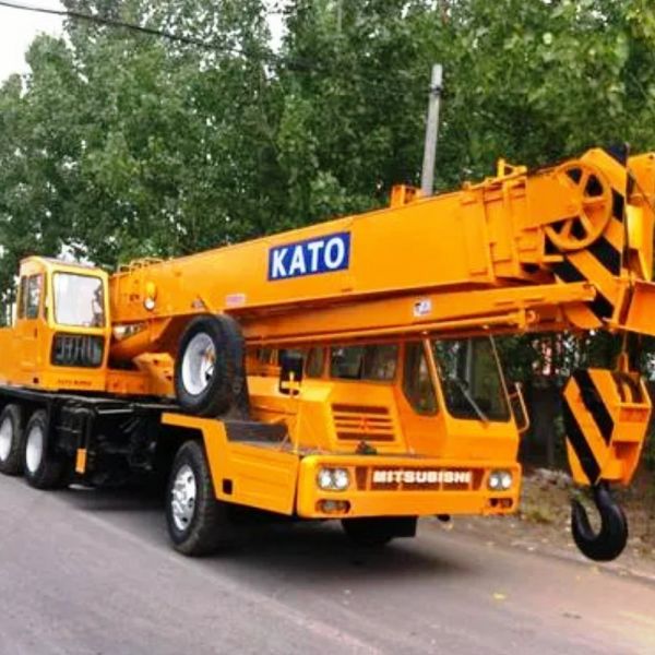 Cho thuê xe cẩu tự hành Kato 50 tấn phục vụ công trình Cho thuê xe cẩu tự hành Kato 50 tấn phục vụ công trình