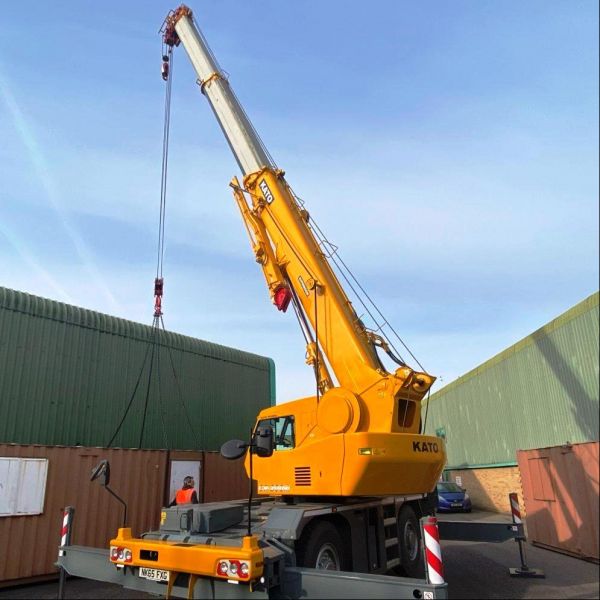Cho thuê xe cẩu tự hành Kato 50 tấn phục vụ công trình Cho thuê xe cẩu tự hành Kato 50 tấn phục vụ công trình